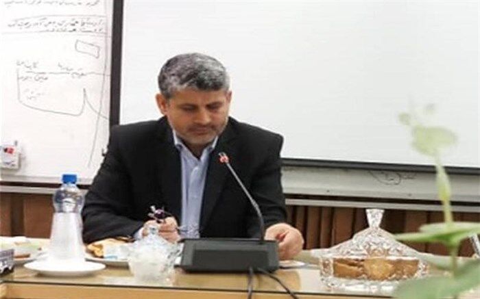 مسئولان استان بر مناطقی که تراکم بالای بی سوادی را دارا هستند اهمیت بیشتری بدهند .