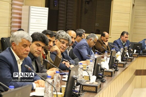 دویست و شصت و چهارمین جلسه شورای آموزش و پرورش با حضور معاون وزیر آموزش و پرورش و استاندار یزد
