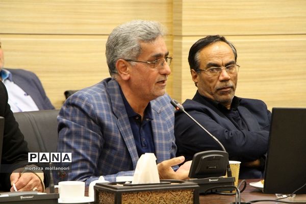 دویست و شصت و چهارمین جلسه شورای آموزش و پرورش با حضور معاون وزیر آموزش و پرورش و استاندار یزد