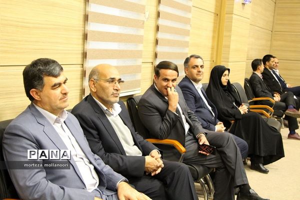 دویست و شصت و چهارمین جلسه شورای آموزش و پرورش با حضور معاون وزیر آموزش و پرورش و استاندار یزد