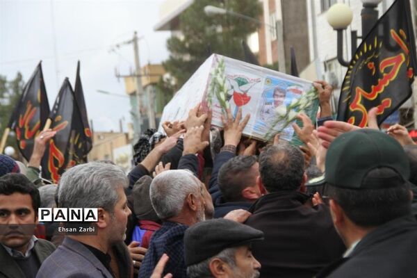 مراسم تشیع پیکر پاک و مطهر  شهید غلامحسن جام‌دوست در تربت جام