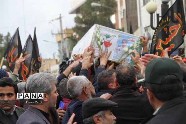 مراسم تشیع پیکر پاک و مطهر  شهید غلامحسن جام‌دوست در تربت جام