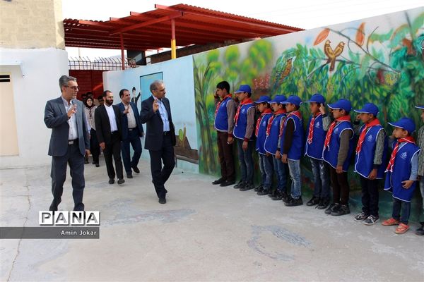 بازدید مسئولان سازمان دانش‌آموزی فارس از مدرسه تمام تشکیلاتی در اِوز