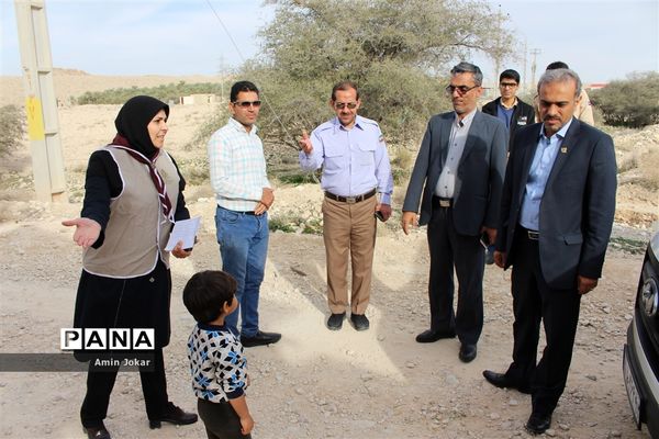 بازدید مسئولان سازمان دانش‌آموزی فارس از مدرسه تمام تشکیلاتی در اِوز