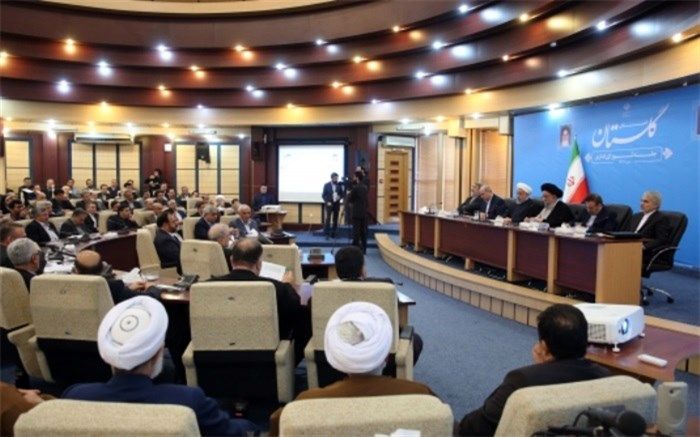 روحانی: تک نرخی شدن ارز را قبول نداشتم اما با اجماع اقتصاد‌دان‌ها آن را پذیرفتم