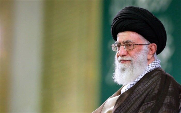رهبر انقلاب: مسئولان، نقاط ضعف و خطاهای احتمالی را شناسایی و پیگیری کنند