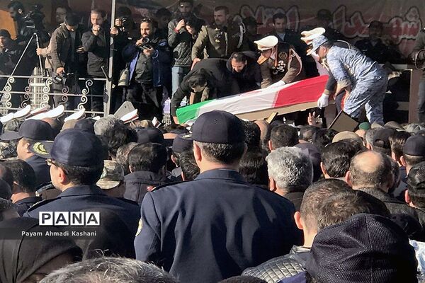 مراسم تشییع شهدای حادثه سقوط بوئینگ ۷۰۷