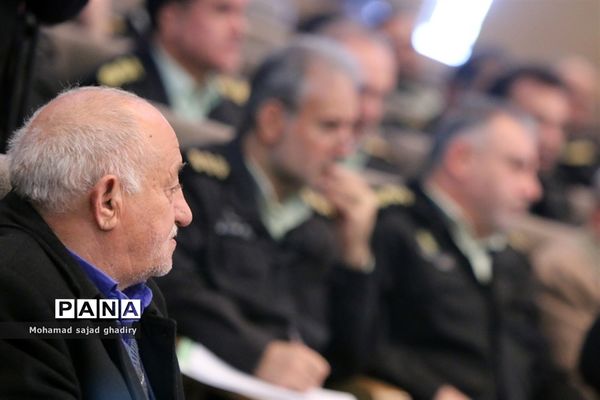 نخستین نشست مجمع خیرین امین در پلیس پایتخت