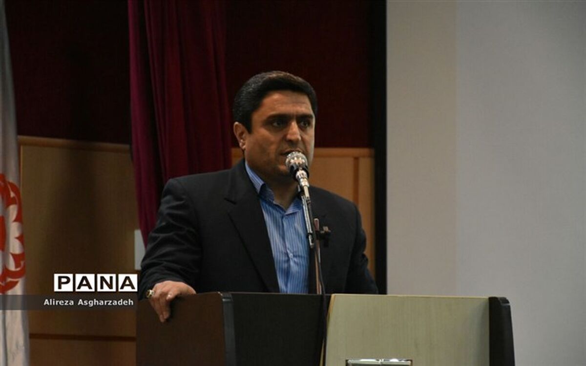 مهم‌ترین اصل همیار مشاور آموزش حس مسئولیت‌پذیری و مشارکت‌جویی در دانش‌آموزان است