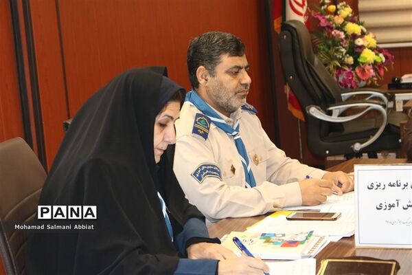 نشست شورای برنامه ریزی سازمان دانش آموزی ناحیه یک اهواز