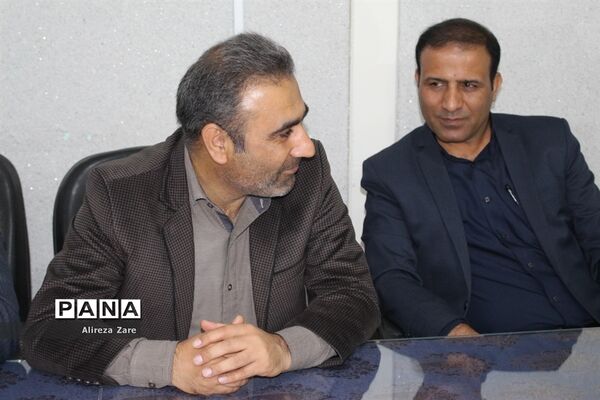 جلسه هم‌اندیشی حوزه معاونت پشتیبانی و سازمان دانش‌آموزی استان بوشهر
