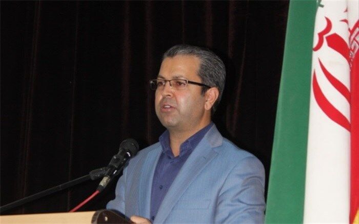 محمد احسانی: مدرسه، شاخص بالندگی و چراغ روشنایی بخش محله است