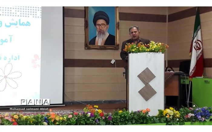 توانمند سازی معلمان راهکاری برای توسعه کیفیت آموزشی