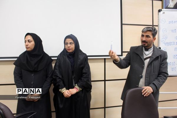 انتخابات مجمع مربیان سازمان دانش‌آموزی ناحیه 2 همدان