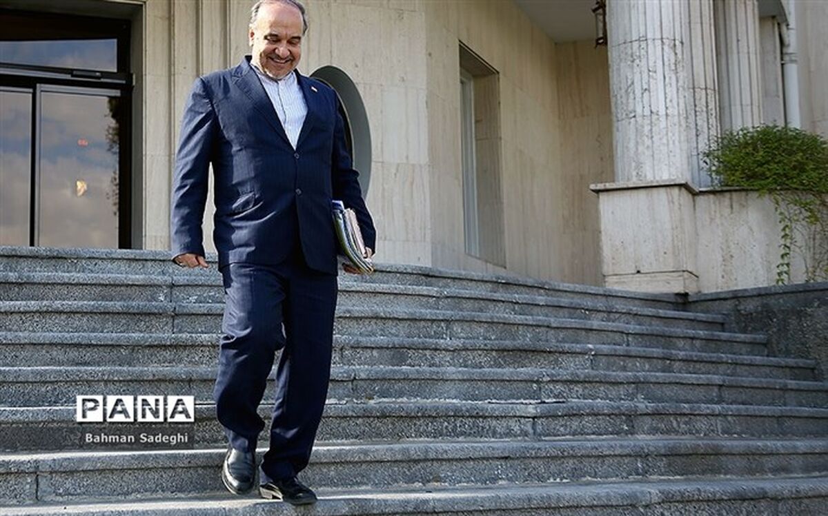 سلطانی‌فر: دلیلی ندارد که امکان حضور بانوان ایرانی در ورزشگاه‌ها را فراهم نکنیم