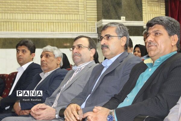 همایش تقدیر از برگزیدگان و فعالان چهارمین جشنواره نوجوان خوارزمی استان بوشهر -1