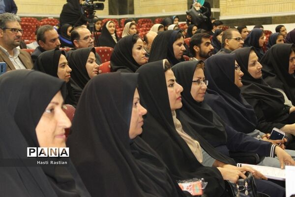 همایش تقدیر از برگزیدگان و فعالان چهارمین جشنواره نوجوان خوارزمی استان بوشهر -1