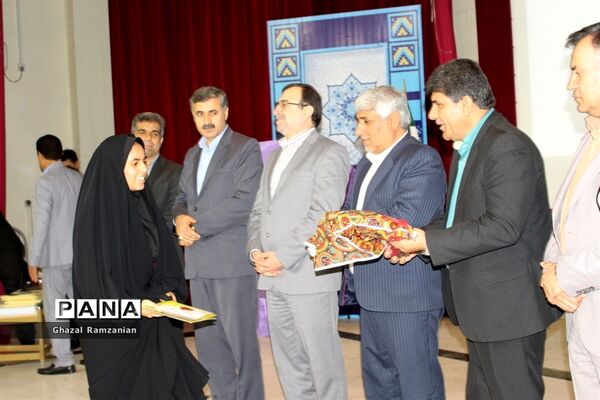 همایش تقدیر از برگزیدگان و فعالان چهارمین جشنواره نوجوان خوارزمی استان بوشهر-2