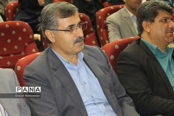 همایش تقدیر از برگزیدگان و فعالان چهارمین جشنواره نوجوان خوارزمی استان بوشهر-2