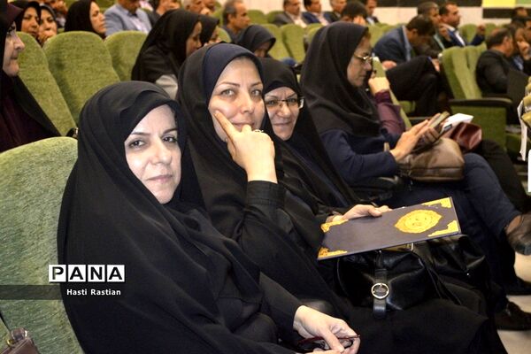 گردهمایی کارشناسان و مدیران مدارس متوسطه نظری استان بوشهر