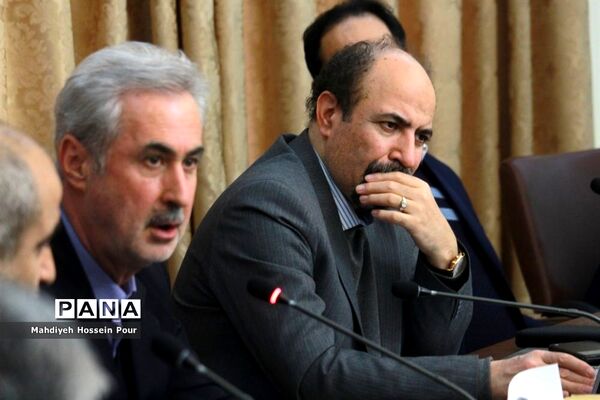 هشتمین جلسه شورای آموزش و پرورش استان با حضور استاندار آذربایجان شرقی