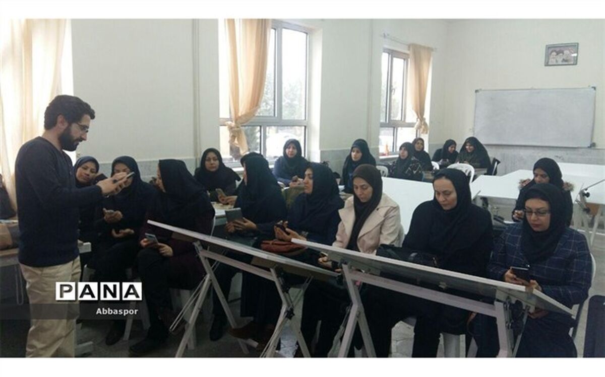 برگزاری کلاس های ضمن خدمت تشکیلات  دانش اموزی بجنورد