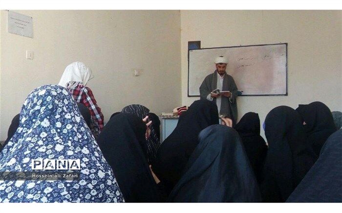 برگزاری کارگاه تربیت فرزند درروستای فجرآبادشیروان