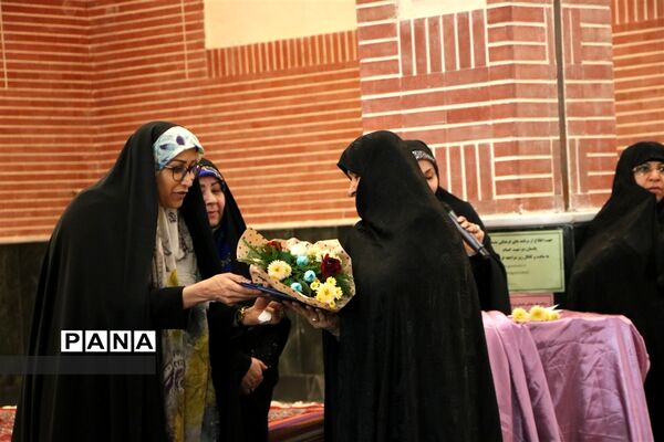 برگزاری همایش بانوی انقلابی در شهر قدس