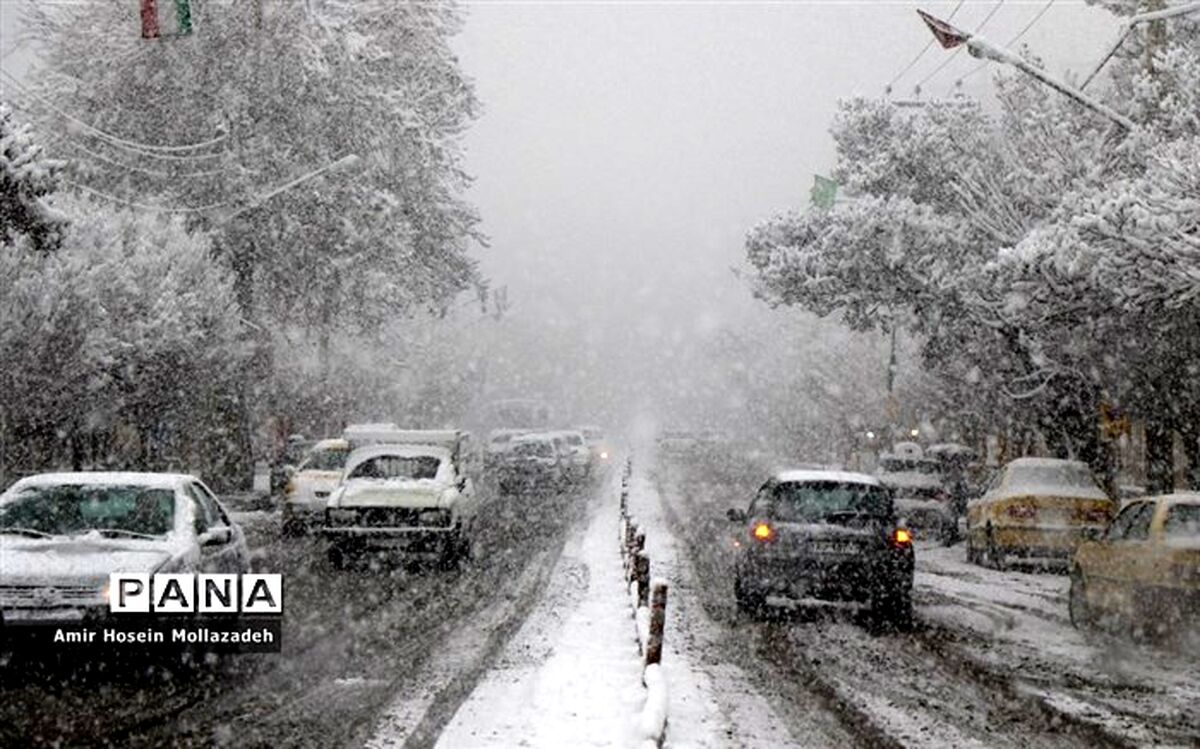 انسداد ۸ محور به دلیل بارش برف و یخبندان