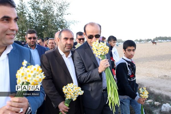 جشنواره گل نرگس در نوآباد  شهرستان مهر