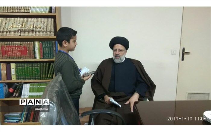 رییسی: آستان قدس رضوی برای ساخت مدارس در کاشمر آماده همکاری است