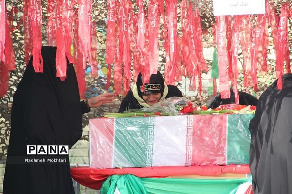 تشییع پیکر مطهر شهید گمنام در مدارس شهرری