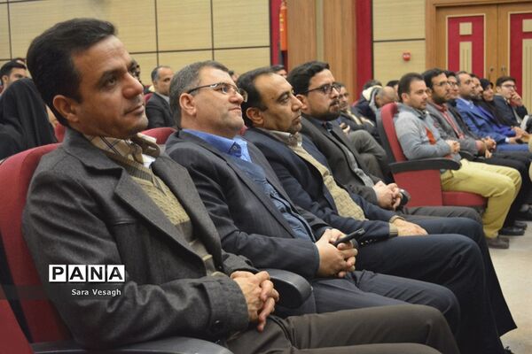 آیین تجلیل از برگزیدگان استانی پرسش مهر هجدهم شهرستان‌های تهران دراردوگاه شهید منتظری شهریار