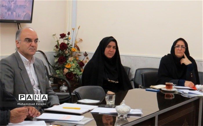 برگزاری جلسه رابطین پژوهشی مدارس استعدادهای درخشان