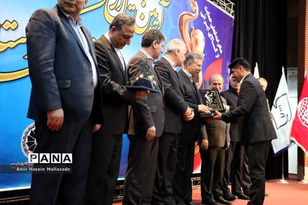 آیین تجلیل از صادرکنندگان نمونه استان آذربایجان غربی