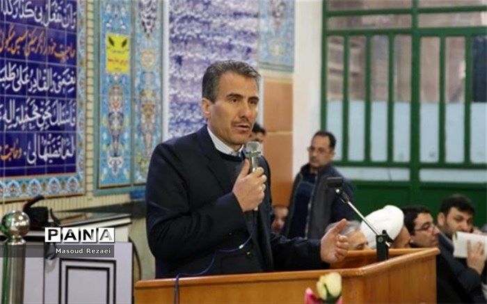 مدیر آموزش و پرورش میانه: 12000 دانش آموز میانه ای در طرح ملی "حفظ جزءسی ام" شرکت کردند