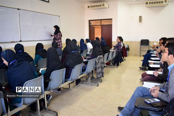 برگزاری کارسوق ویتامین B (مسابقه گروهی زیست شناسی) ویژه مدارس سمپاد