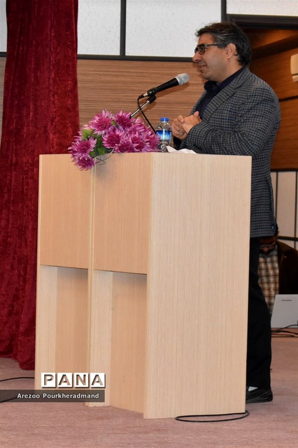 برگزاری کارسوق ویتامین B (مسابقه گروهی زیست شناسی) ویژه مدارس سمپاد