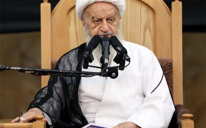 واکنش آیت الله مکارم شیرازی به اظهارات رییس جمهوری درباره حجاب و فضای مجازی