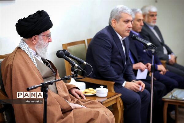دیدار جمعی از مسئولان و محققان پژوهشکده علوم شناختی با رهبر معظم انقلاب