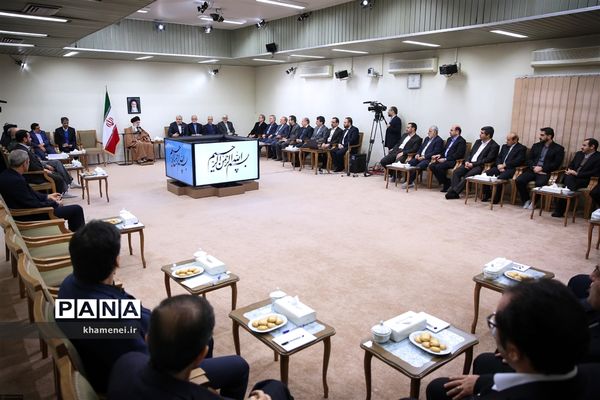 دیدار جمعی از مسئولان و محققان پژوهشکده علوم شناختی با رهبر معظم انقلاب
