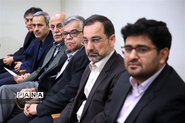 دیدار جمعی از مسئولان و محققان پژوهشکده علوم شناختی با رهبر معظم انقلاب