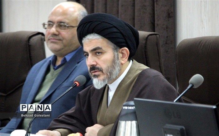 تبیین دستاوردهای انقلاب اسلامی ضروریست