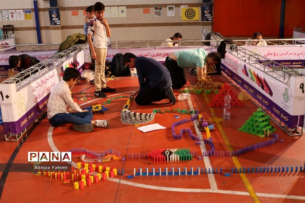 رقابت بیش از ۴۰ تیم دومینوتاپلینگ گروه پسران در چهارمین دوره از المپیاد بازی‌های فکری سرگرمی در فارس