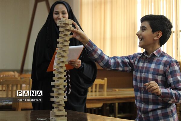 دومین روز مسابقات بازی های فکری در شیراز