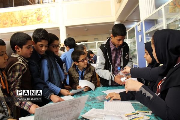 مسابقات بازی های فکری دانش‌آموزان پسر در فارس
