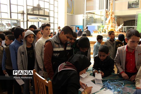 مسابقات بازی های فکری دانش‌آموزان پسر در فارس