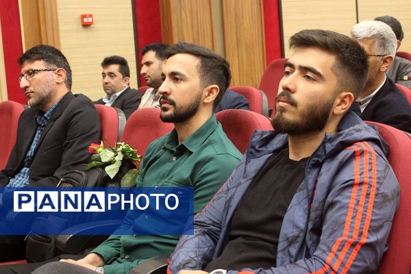  همایش تکریم از مقام معلم در اردوگاه شهید منتظری با حضور مسئولان بهارستان‌2