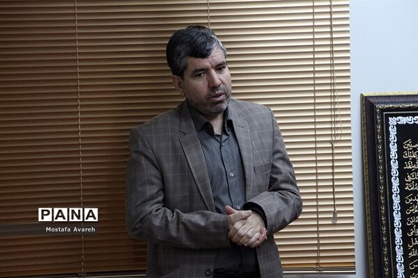 بازدید دانش‌آموزان پسرتشکیلات پیشتازان از سازمان بیمه تامین اجتماعی بیرجند