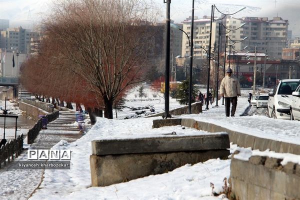 یک روز برفی در پارک گللر باغی ارومیه